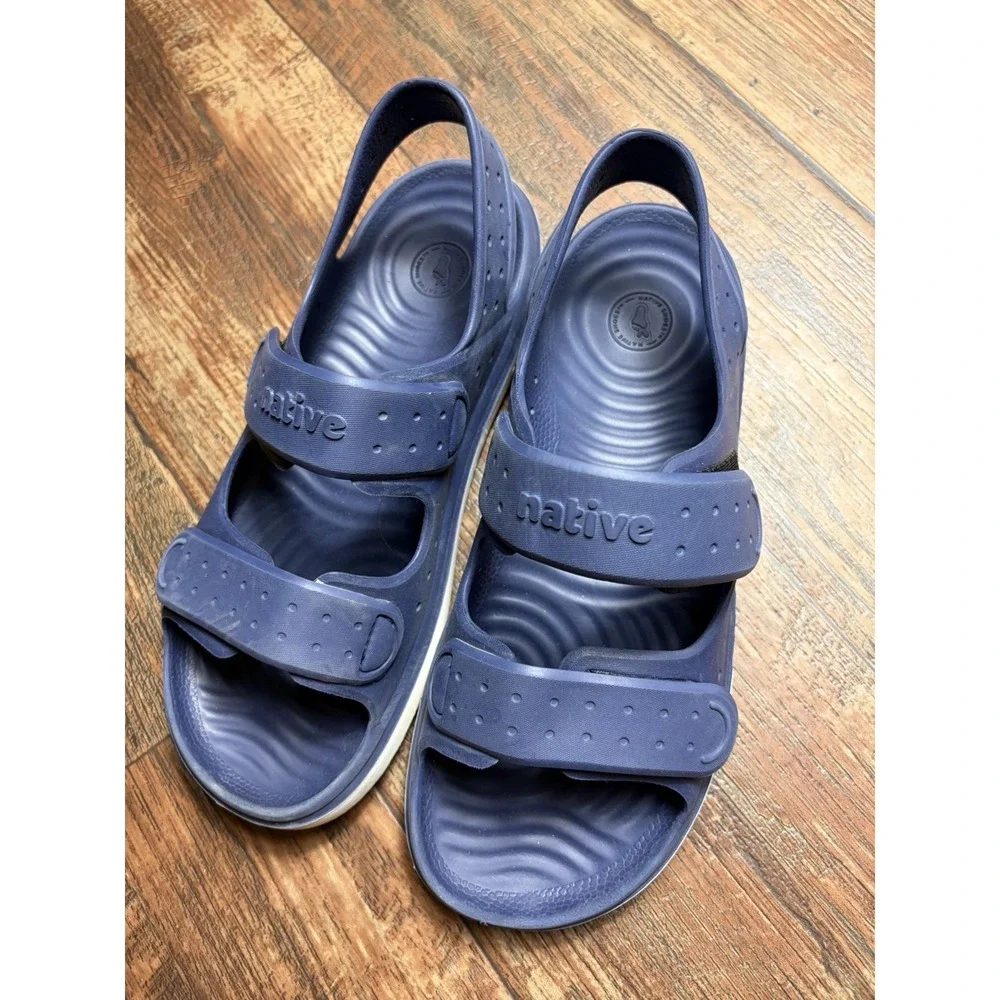 Native Jefferson Shoe Big Kid J6 Nautical Slip-On Lightweight Casual Navy Blue